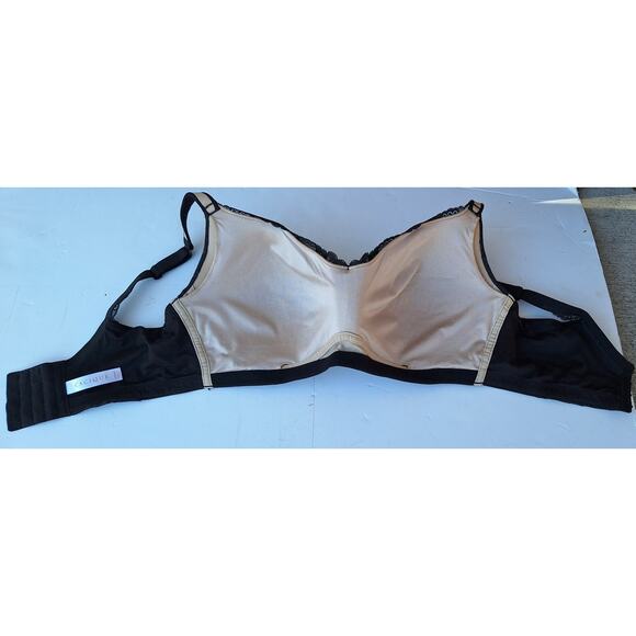 Cacique Black Lace Bra Lightly Lined Full Coverage Wireless Size 40 DDD Coquette - Picture 2 of 9